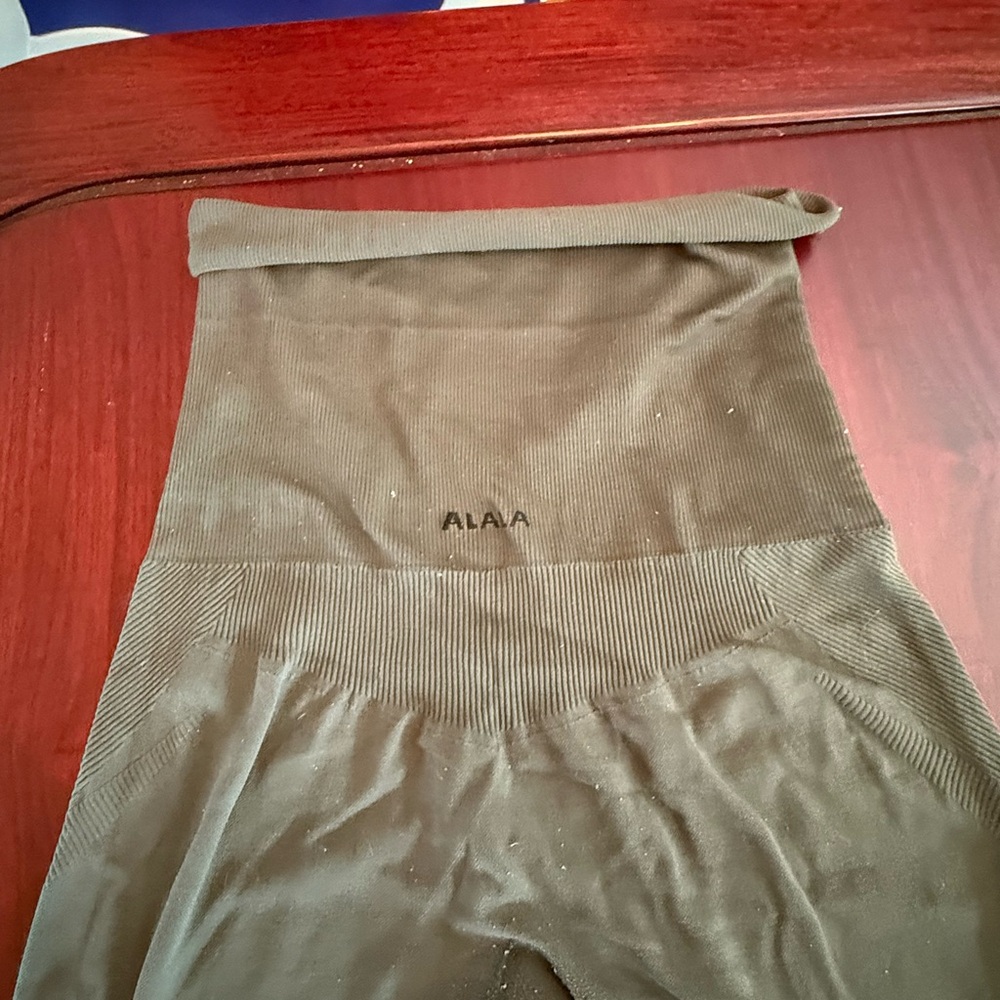 ALAÏA olive green  High-Waisted Leggings S